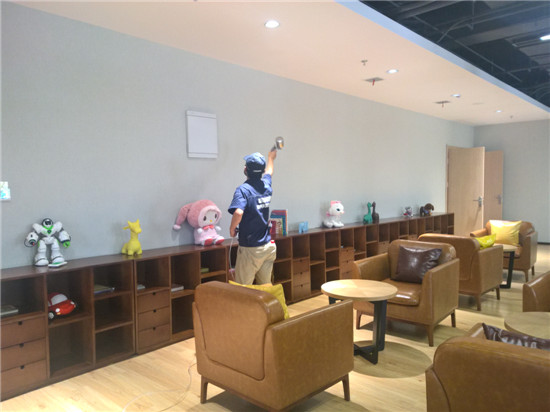 西安甲醛治理公司在去除新房甲醛作業 西安甲醛治理公司在去除新房甲醛作業